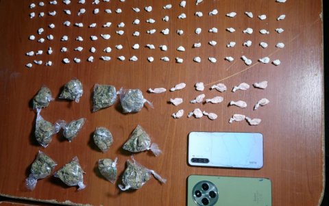 250 dosis de pasta base de cocaína y otras sustancias se encontraron en el operativo.