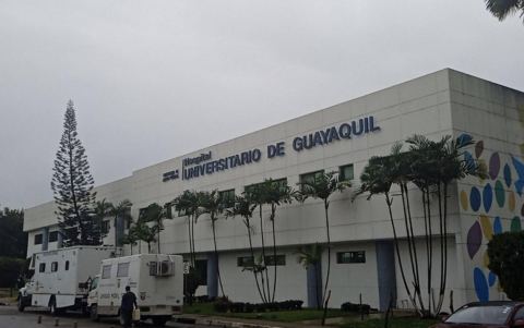 El Hospital Universitario de Guayaquil es una de los centros médicos que se encuentran en el foco público