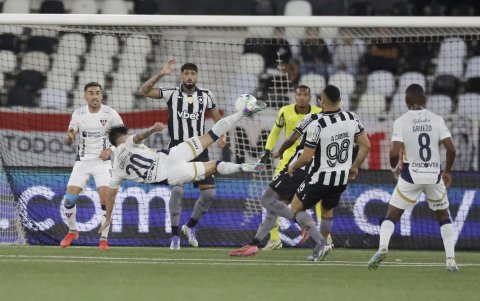 Liga de Quito perdió 1-0 en la visita a Botafogo por la Copa Libertadores 2025.