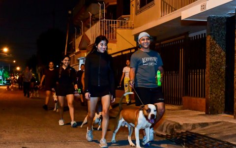 Patrulla canina en el Barrio Centenario.