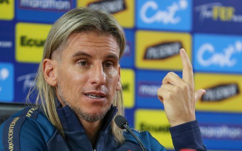 El seleccionador del equipo de fútbol de Ecuador Sebastián Beccacece.