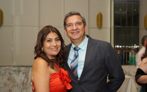 Sandra Arévalo y Alan Gilbert.