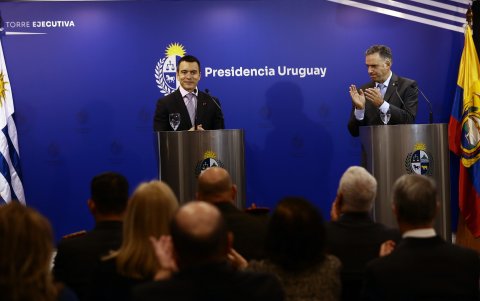 Los gobiernos de Ecuador y Uruguay suscribieron dos acuerdos bilaterales en materia de seguridad