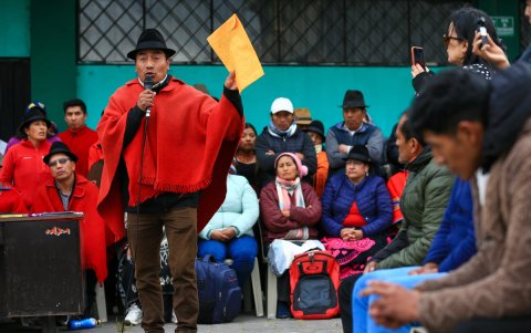 El exlíder indígena y excandidato presidencial Leonidas Iza habló en una audiencia indígena, en Tocazo (Cotopaxi).