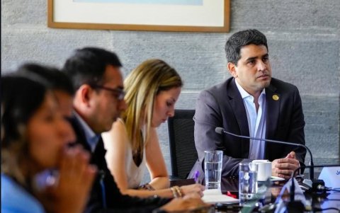 El Viceministro del Deporte, José David Jiménez, participó ayer de una reunión con el Ministerio de Educación.