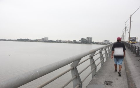 El río es uno de los principales motores comerciales en la región.