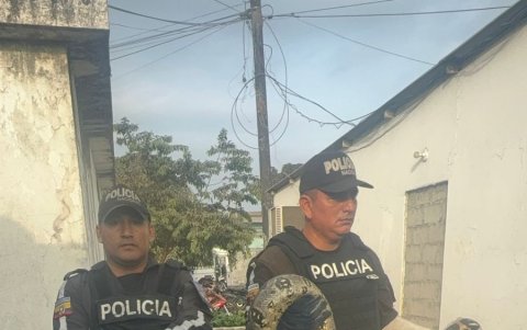 La Policía rescató a la boa en el Guasmo.