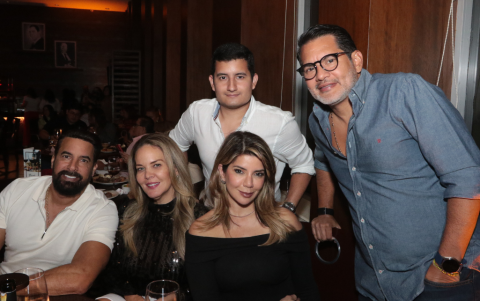 Julio y Sebastián Arce, Juan Carlos Estrada, María Verónica López y Sophy Castañeda.