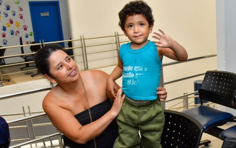 Más de 4.000 menores han sido beneficiados en Ecuador con atención integral gratuita; la meta es sumar 150 pacientes más hasta 2026.