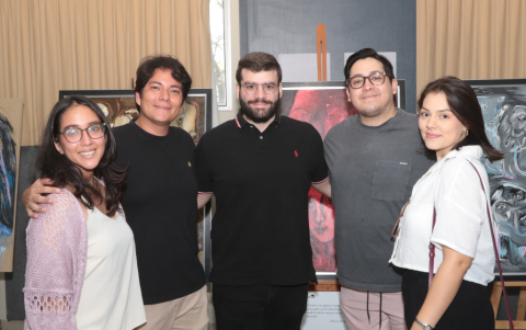 Daniela Valarezo, Jorge Valarezo, Fahed Safari, Édgar Ávila y Doménica Pérez.