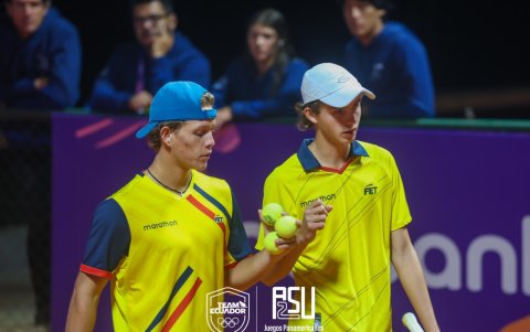 Emilio Camacho (i) junto a su dupla Francisco Castro en el Panamericano Junior.