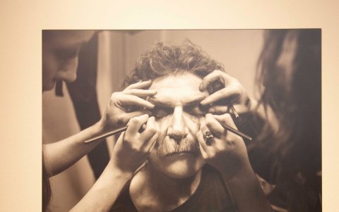 Las imágenes que forman parte de la exposición fueron tomadas por las fotógrafas Andy Cherniavsky, Hilda Lizarazu y Nora Lezano durante varis décadas.