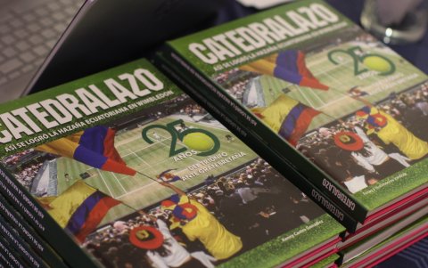 El libro tiene 130 páginas, con fotos y testimonios inéditos.