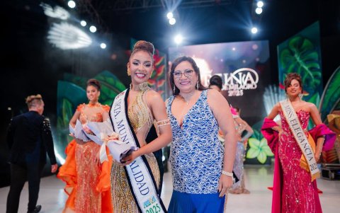 Cinthya Rivera, Señorita Municipalidad.