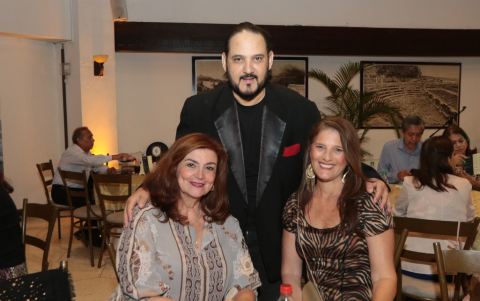 Egberto García, Jacqueline Franco e Ivette de Barreiro.