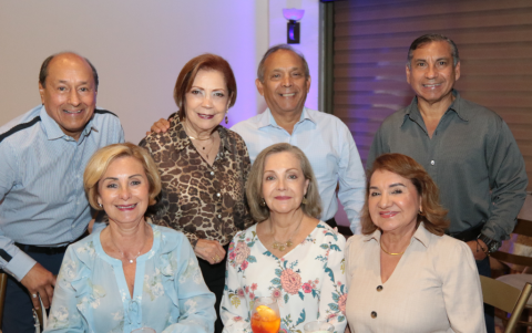 Nicolás Vasconez, Marcela Valero de Torres, Carlos Torres, Javier Vasconez, Ileana y Alexandra Bauer y Carmita Caicedo.