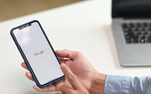 Con el modo escritorio, un smartphone con Android puede ejecutar varias aplicaciones en ventanas, igual que una computadora.