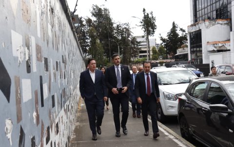 Los alcaldes de Quito, Guayaquil y Cuenca acudieron a la reunión desde las 09:00 de este 2 de septiembre de 2025.