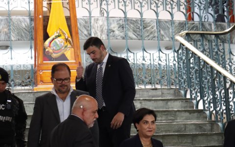 La reunión del 1 de septiembre de 2025, a la que asistió Aquiles Álvarez, primer edil del Puerto Principal.