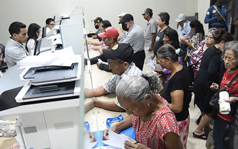 Con un clic, los contribuyentes de Guayaquil pueden consultar y pagar sus obligaciones municipales desde cualquier dispositivo.