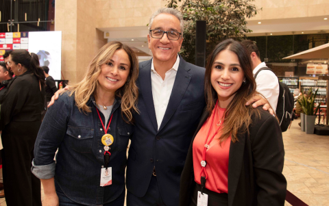 Karina Burgos, Alfonso Laso y Carolina Rodríguez.