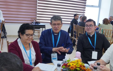 Las resoluciones incluyen dignificar los sacramentos, revitalizar la piedad popular y fortalecer el liderazgo laical.