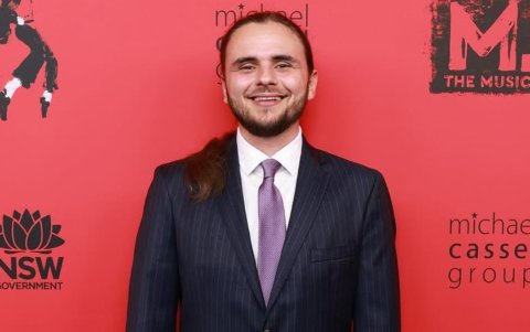 Prince Jackson figura como productor en la biopic de su padre, Michael Jackson.