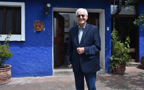 Andrés Vallejo comentó que se ha reunido para conversar de la ciudad con otros exalcaldes como Paco Moncayo, Roque Sevilla y Augusto Barrera.