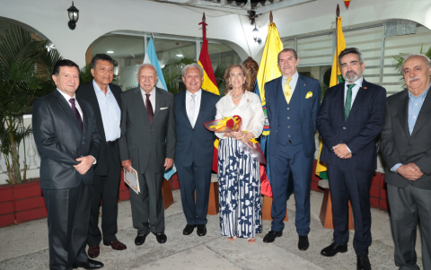 Geoanni Bermeo, Luis Gastezzi, Luis Rivas, Rodolfo del Pino, Carmina de la Cal de Pérez, Vicente García, Manuel Diéguez y Mariano Alocen.
