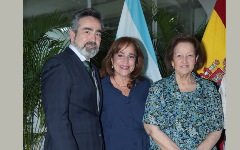 Manuel Diéguez, Aránzazu de Gomendirrutia y Aguedita Briz.