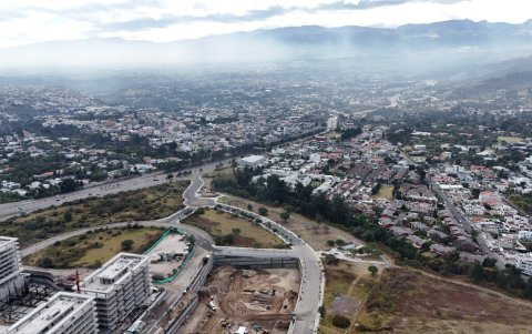 El  crecimiento acelerado de Tumbaco impulsa la construcción de hospitales privados para atender la demanda creciente de salud en la zona.