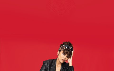 Valeska disfruta usar accesorios como pañuelos y bandanas.