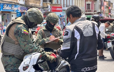 Referencial. La Constitución los tratados internacionales suscritos por el país establecen que el uso de la fuerza debe ser proporcional, necesario y respetuoso.