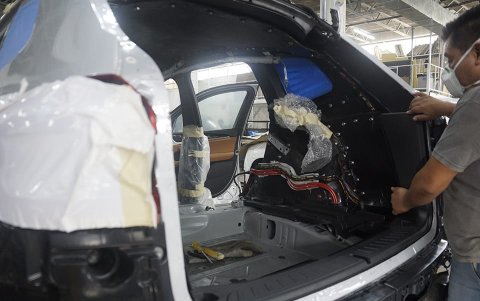 Si desea proteger su vehículo asegúrese de que el material a usar esté garantizado para su seguridad.