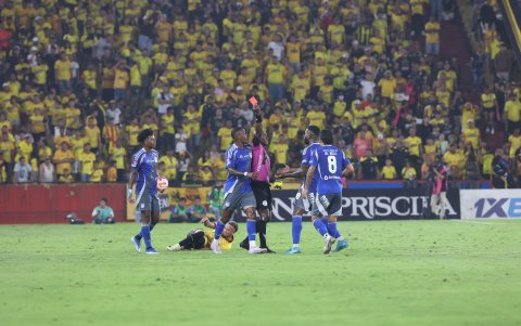 Emelec pelea por clasificar al hexagonal final de la LigaPro 2025.