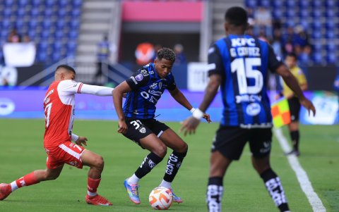 Independiente del Valle lidera la clasificación con 59 puntos, doce más que su inmediato perseguidor, Barcelona, con 47.