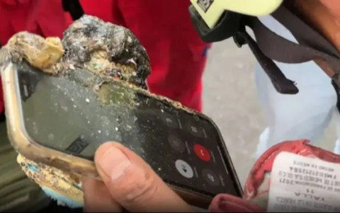 El celular de Ana Daniela fue hallado entre los restos calcinados, aún encendido; gracias a él, las autoridades lograron contactar a sus familiares e identificar su cuerpo.