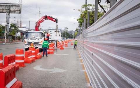 Los trabajos provocan cierres viales.