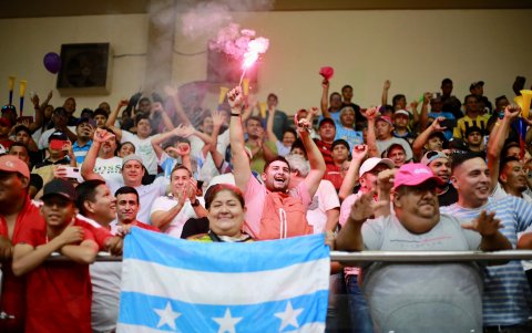 Cerca de 1.500 personas por partido era el promedio de asistentes por partido.