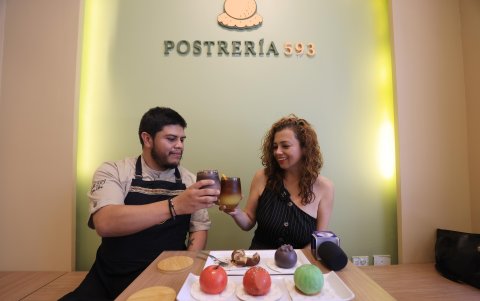 Cada postre es una obra de arte hecha con pasión y productos locales en la Postrería 593, ubicada entre las calles Finlandia y Suecia.