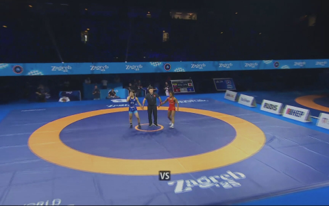 Lucía Yépez cayó 5-0 ante Haruna Murayama en el Mundial de Lucha 2025.