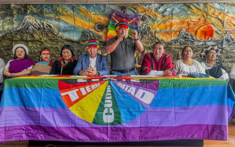 Representantes de la Conaie durante la Asamblea Extraordinaria en Riobamba, donde se decidió convocar al paro nacional en Ecuador.