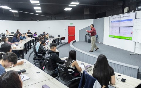 Las clases volvieron al campus Las Peñas