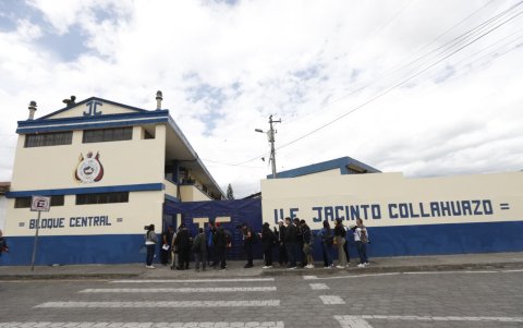 La Unidad Educativa Jacinto Collahuazo, ubicada en el cantón Otavalo, es una de las instituciones que el miércoles 24 de septiembre no hubo clases presenciales.