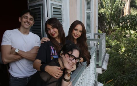 Los actores en el Estudio Paulsen.