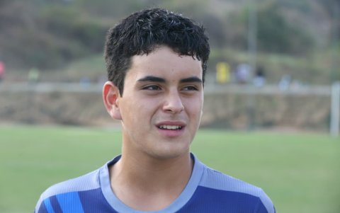 Jorge Suquilanda, joven delantero de la Escuela de Fútbol de Emelec.