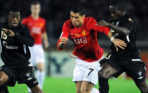 Liga de Quito disputando la final del Mundial de Clubes contra el Manchester United.