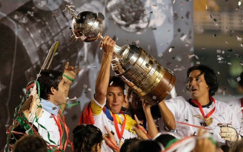 Postal histórica de cuando Liga ganó la primera y única Libertadores para un equipo nacional en el 2008