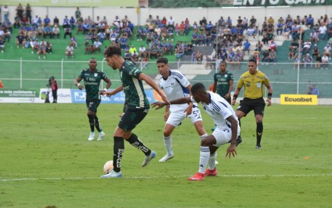 Emelec está segundo en el hexagonal por un cupo internacional.