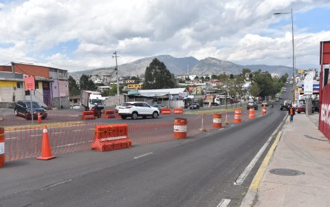 La Empresa Pública Metropolitana de Movilidad y Obras Públicas (Epmmop), informó que la ejecución del tramo Puembo-Pifo tomará alrededor de 45 días.